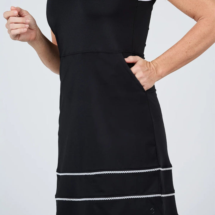 Sofibella Golf Dress - Black - Skorzie