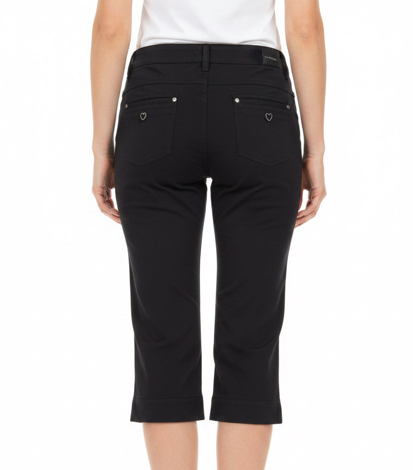 Daily Sports Miracle Capri Pant - Black