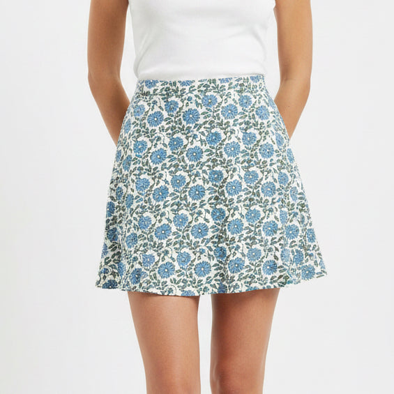 Smith & Quinn Women's Golf Skort Molly 16" Seasalt Floral Size L