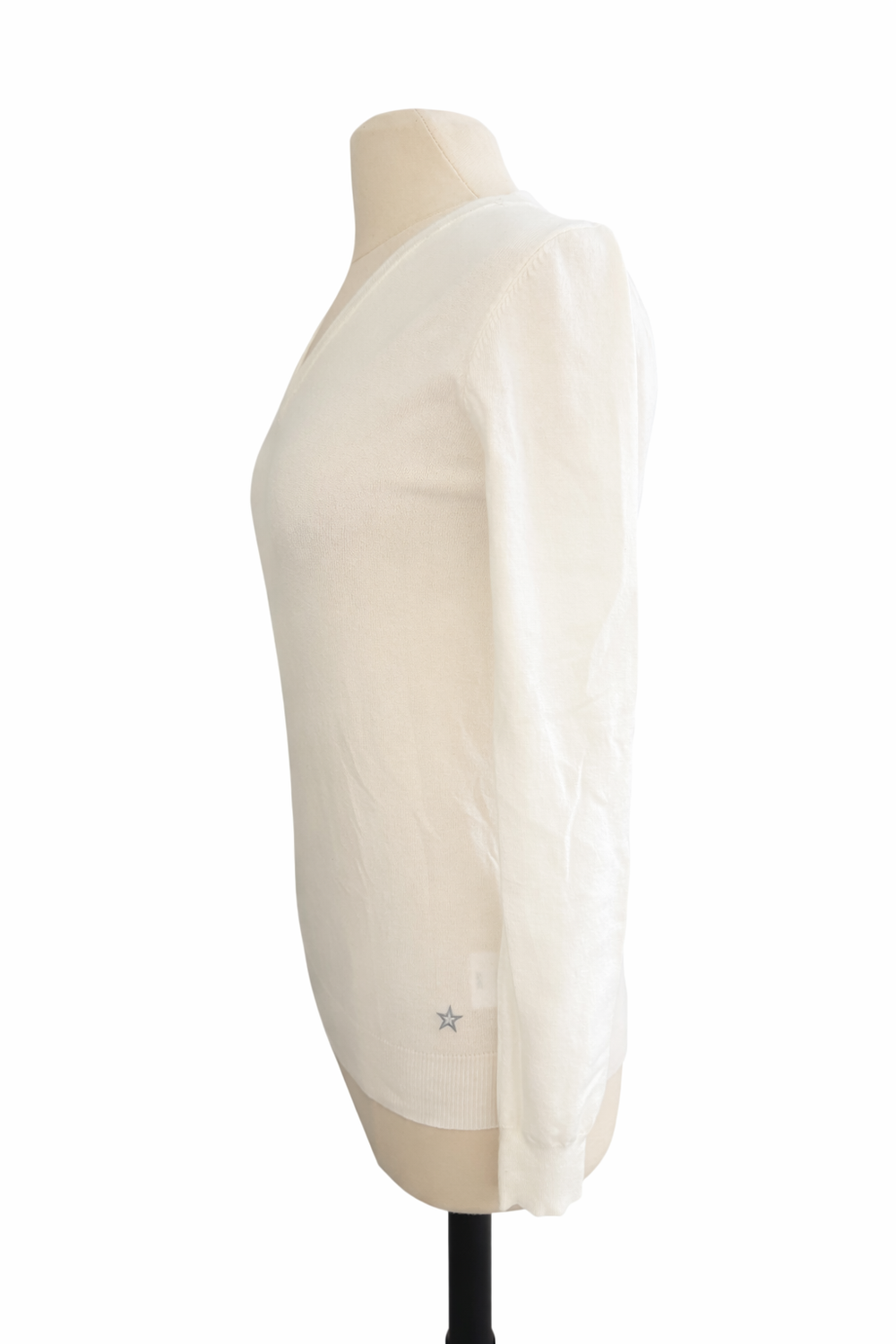 Lohla Sport The Summer V-Neck Sweater - White - Small - Skorzie