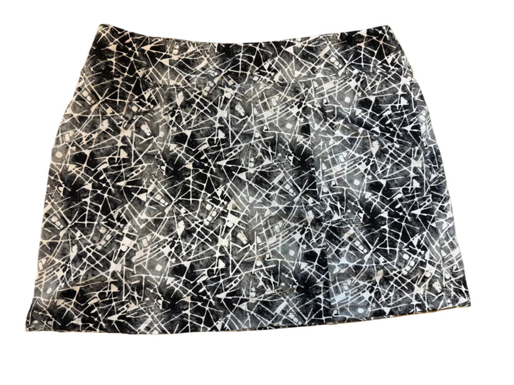 IBKUL Evie Pull-on Skort (18") - Black/White Abstract