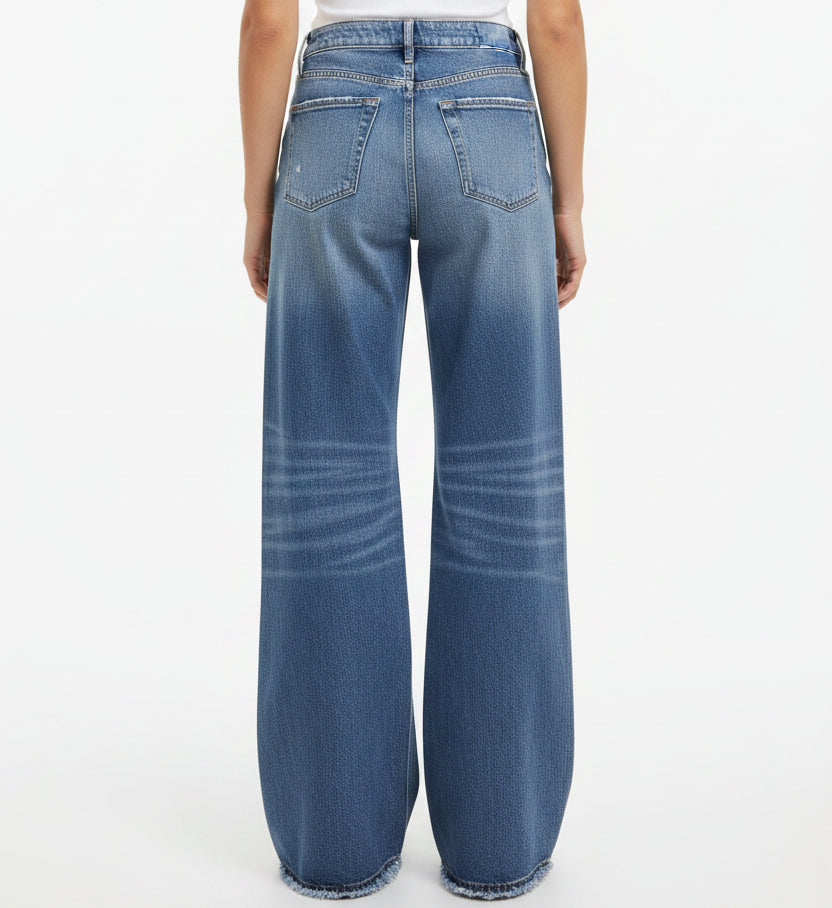 Good American Women's Jeans Good Ease Relaxed 34" Indigo575 Size 0