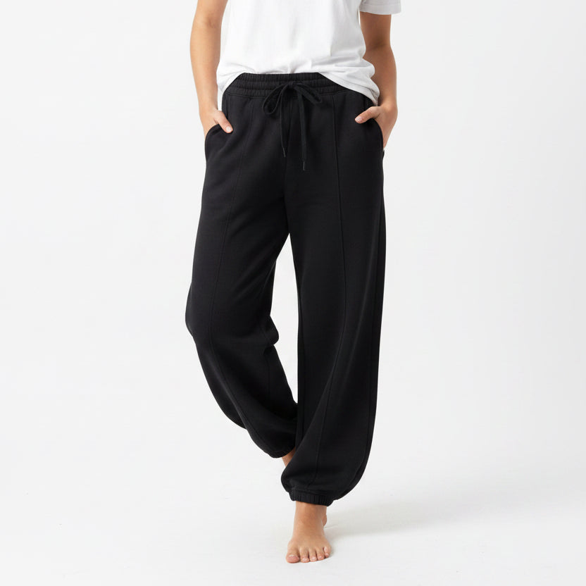 Beyond Yoga LuxeFleece™ Barrel Sweatpant (25.5") - Black - Small - Skorzie