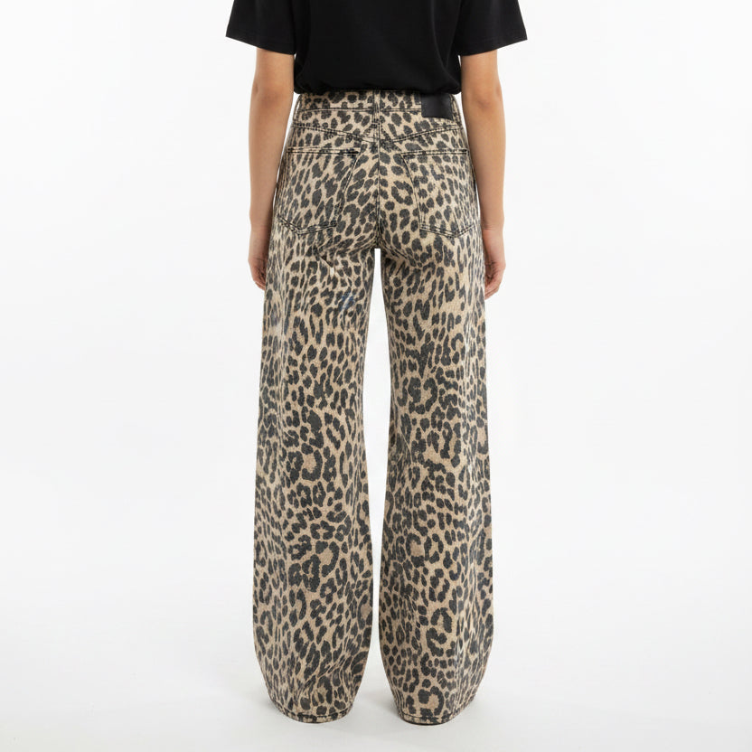 Good American Good Standard Ease Jeans (34") - Lucky Leopard - Skorzie