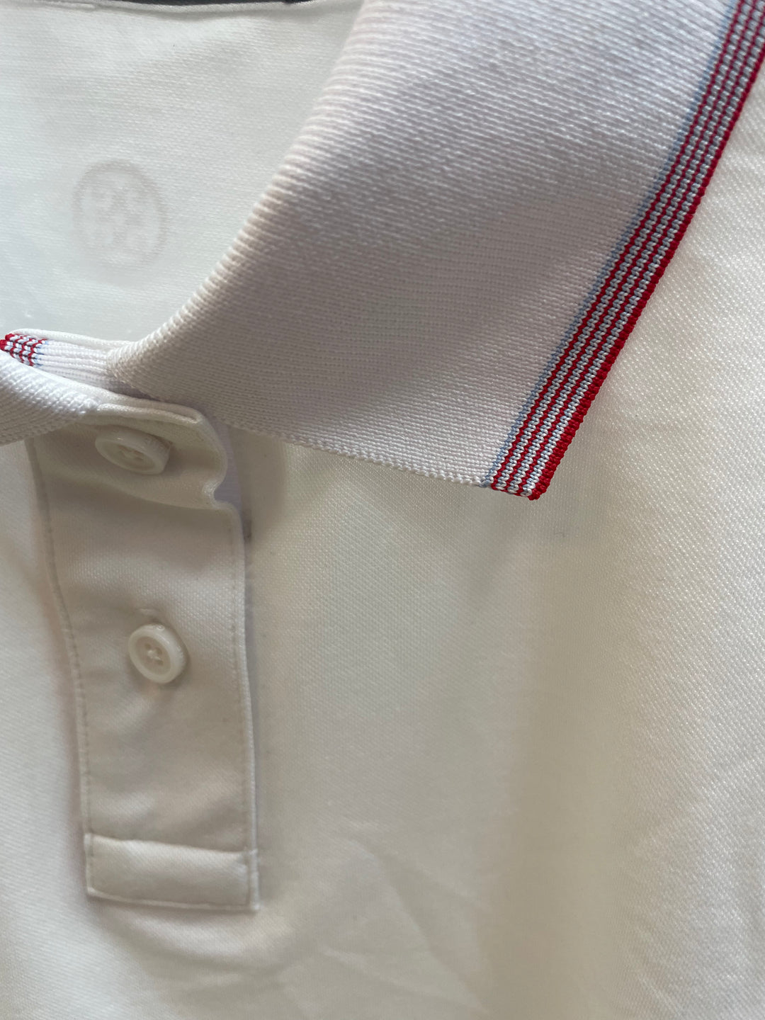 G/FORE Womens Boxy Short Sleeve Crop Button Polo - Snow/Rose Red