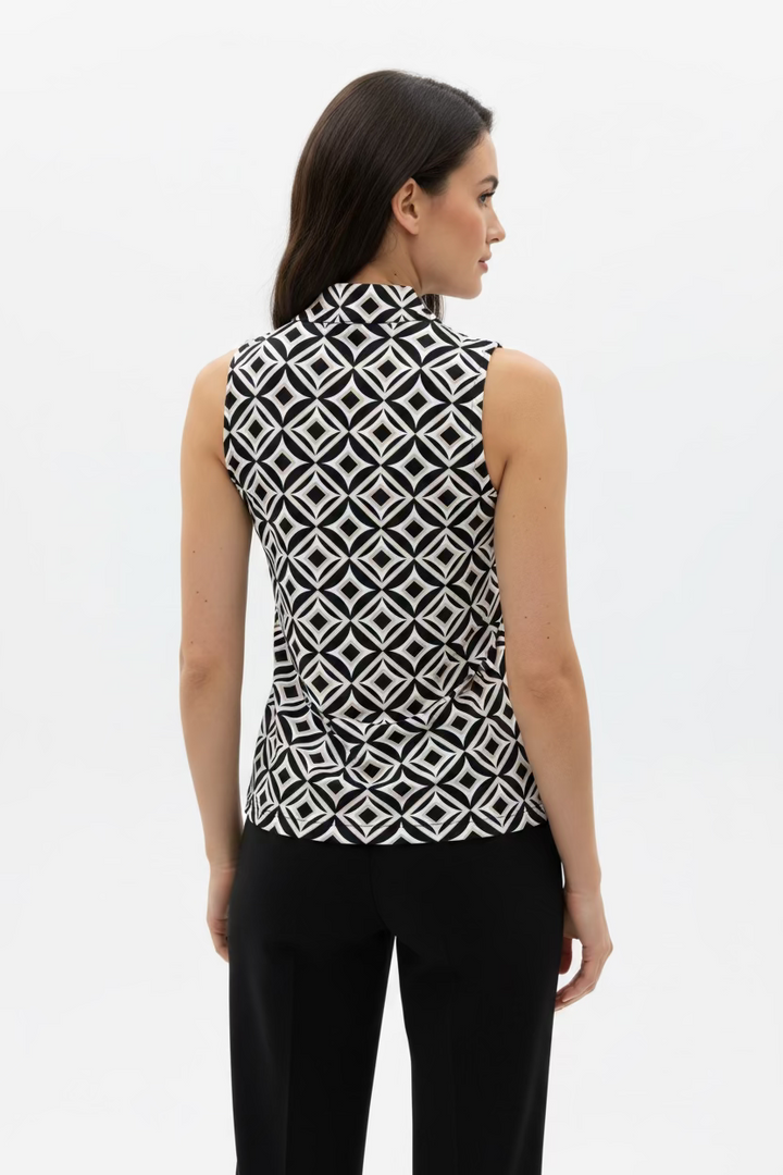 Lulu B Womens Sleeveless Diamond Pattern Zip Mock - Black/Multi
