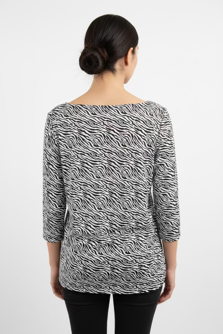 Lulu B Womens Zebra 3/4 Sleeve Crewneck Mock - Black/White