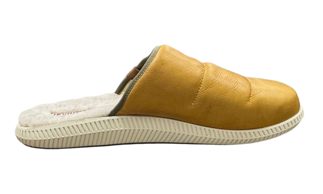 OluKai Men's Mua ‘Ili  Slippers - Golden Sand/Bone - Skorzie