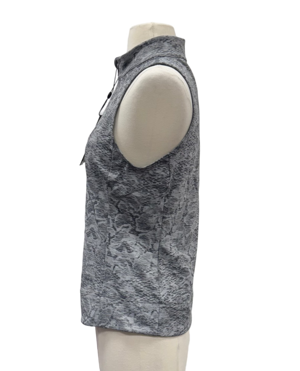 Greyson Wolf Scales Jacquard Sleeveless Halley Quarter Zip - Sand Multi - Skorzie