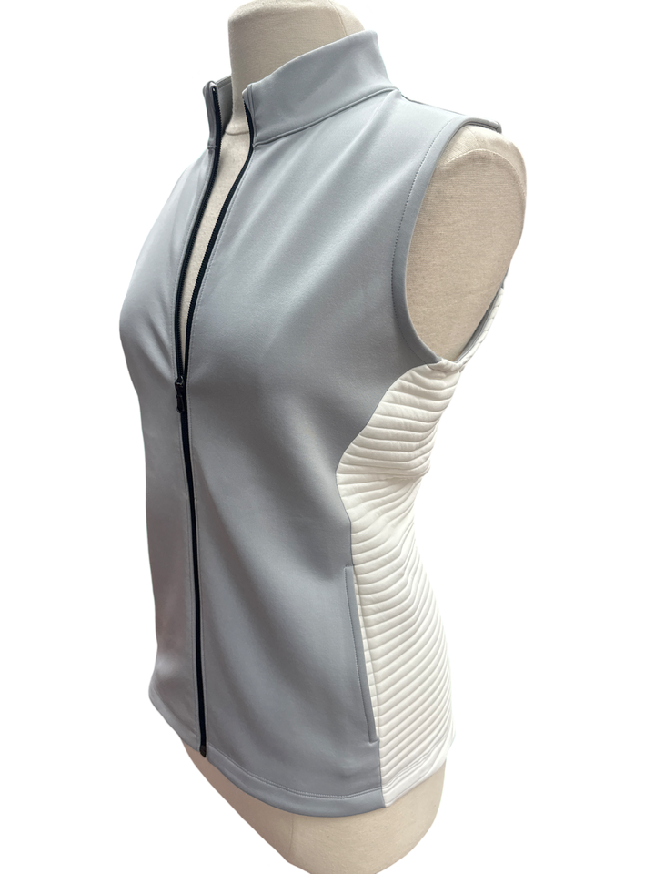 Under Armour Grey and White Golf Vest- Small - Skorzie