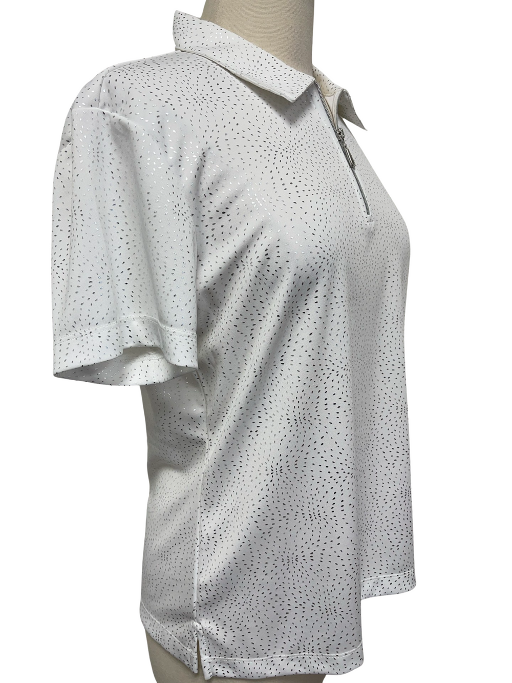 Monterey Club Short Sleeve Top - White/Silver - Size Large - Skorzie