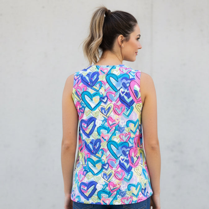 Lulu B Womens Lifestyle Heart Sleeveless Top - Pink/Multi