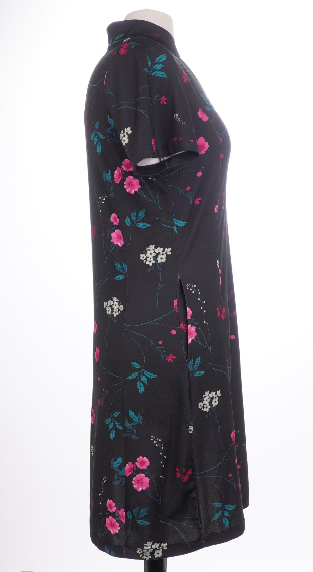 Callaway Floral Short Sleeve Dress - Size Medium - Skorzie