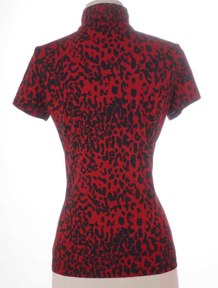 Zenergy Golf Red / 0 / Consigned Zenergy Golf Short Sleeve Top - Red Leopard - Size 0